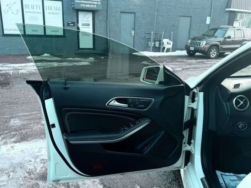 Mercedes-Benz CLA * CLA250 4M * CARFAX * ЦЕНА ДО БГ, снимка 15 - Автомобили и джипове - 53245413