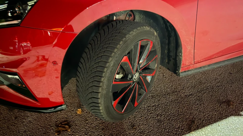 Skoda Fabia Monte Carlo 1.5TSI Evo2 7DSG, снимка 13 - Автомобили и джипове - 53503832