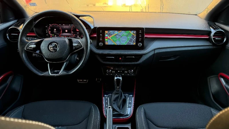 Skoda Fabia Monte Carlo 1.5TSI Evo2 7DSG, снимка 4 - Автомобили и джипове - 53503832