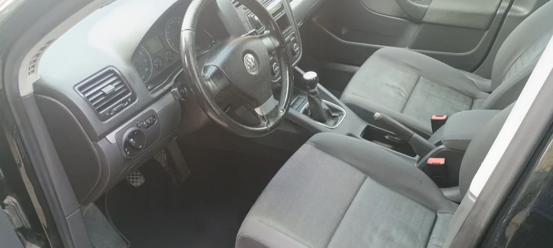 VW Golf 1.6 бензин - 6699 лв. - 82459746 | Car24.bg