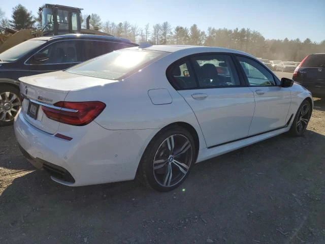 BMW 750 M* PACK* XDRIVE* ДИГИТАЛНО* ТАБЛО* МАСАЖ* ПОДГРЕВ*, снимка 4 - Автомобили и джипове - 48810302