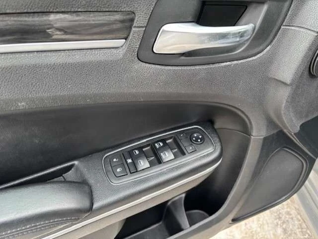 Chrysler 300c * 300 Touring * CARFAX * ���� �� �� | Mobile.bg � ����������� 12