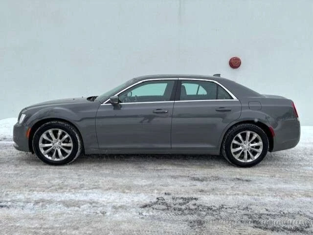 Chrysler 300c * 300 Touring * CARFAX * ЦЕНА ДО БГ - изображение 2