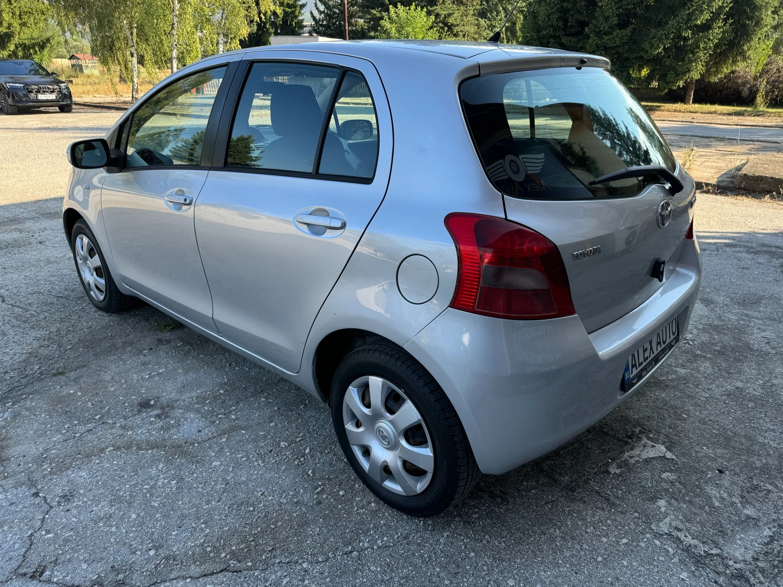 Toyota Yaris 1.0 Бензин / Лизинг - изображение 7