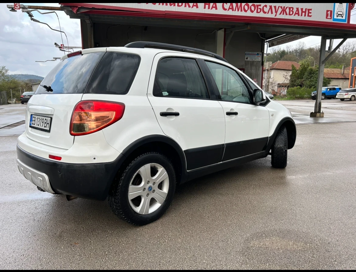 Fiat Sedici 1.9 Multijet 4x4 - изображение 5
