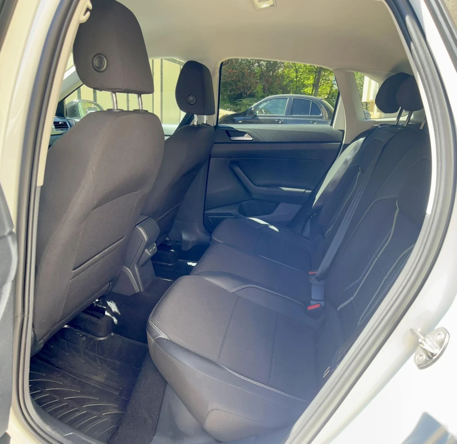 VW Taigo 1.5 автомат гаранционен  - изображение 9