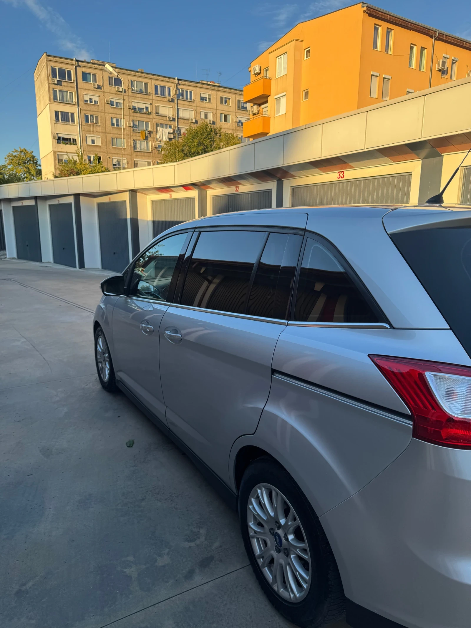 Ford Grand C-Max Отлично състояние | Mobile.bg — изображение 4