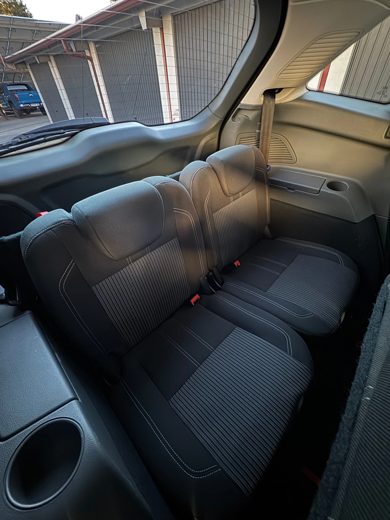 Ford Grand C-Max Отлично състояние | Mobile.bg — изображение 6