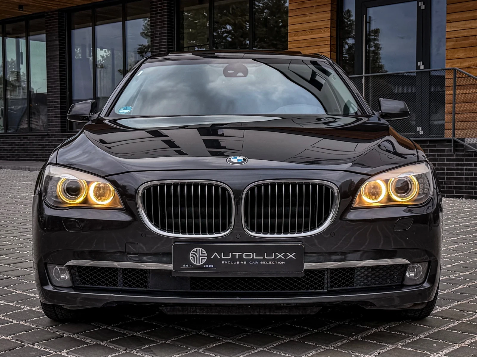 BMW 740 d/xDrive/Premium/HUD/ASSIST/Distr./СМЕНЕНИ ВЕРИГИ - изображение 2