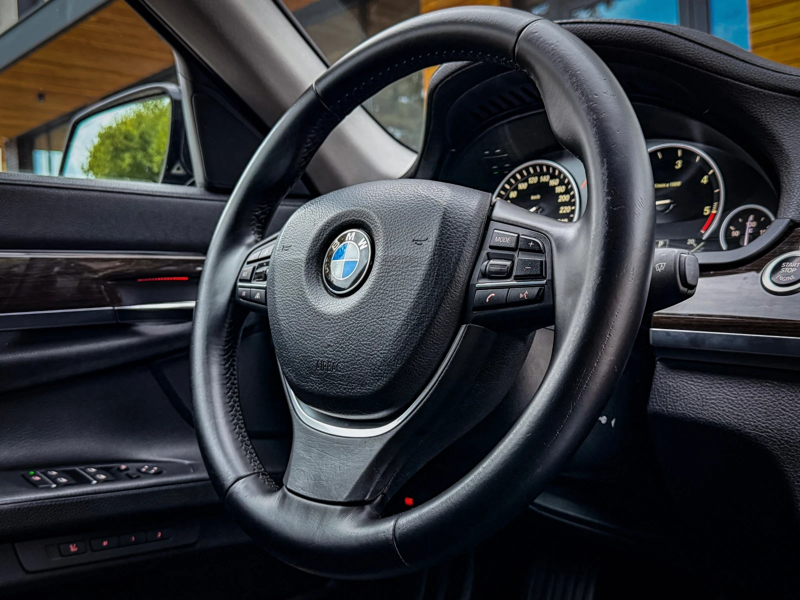 BMW 740 d/xDrive/Premium/HUD/ASSIST/Distr./СМЕНЕНИ ВЕРИГИ - изображение 10
