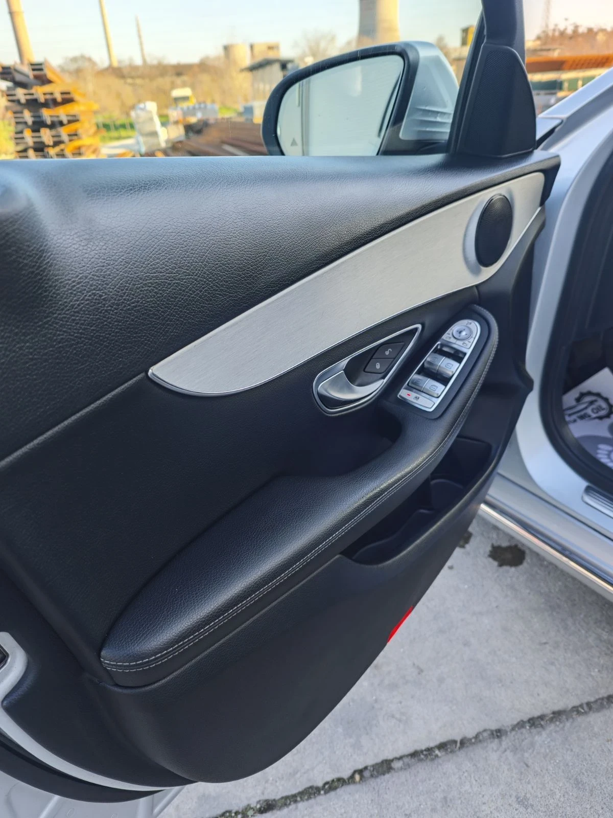 Mercedes-Benz C 220  - изображение 9