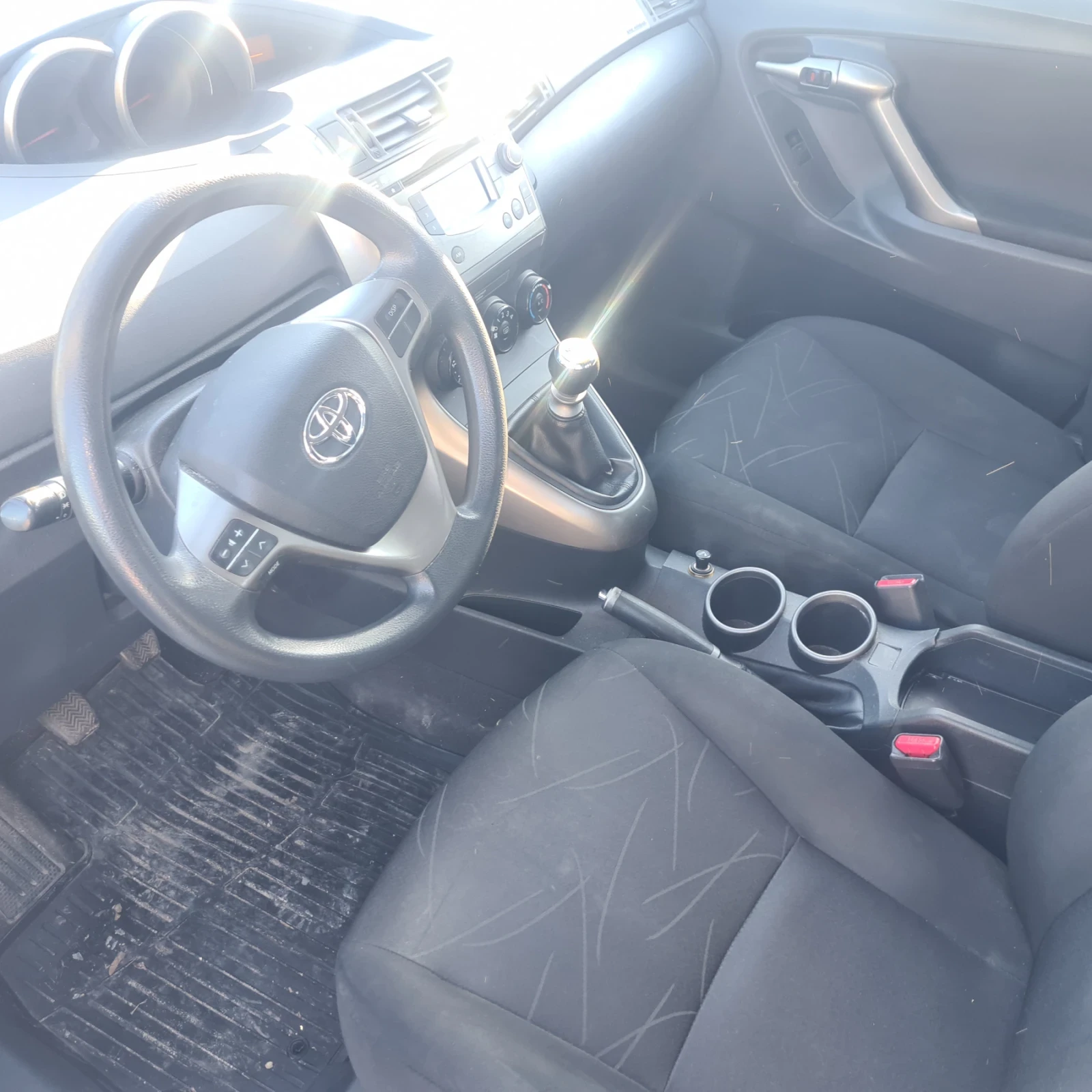 Toyota Verso  - изображение 10