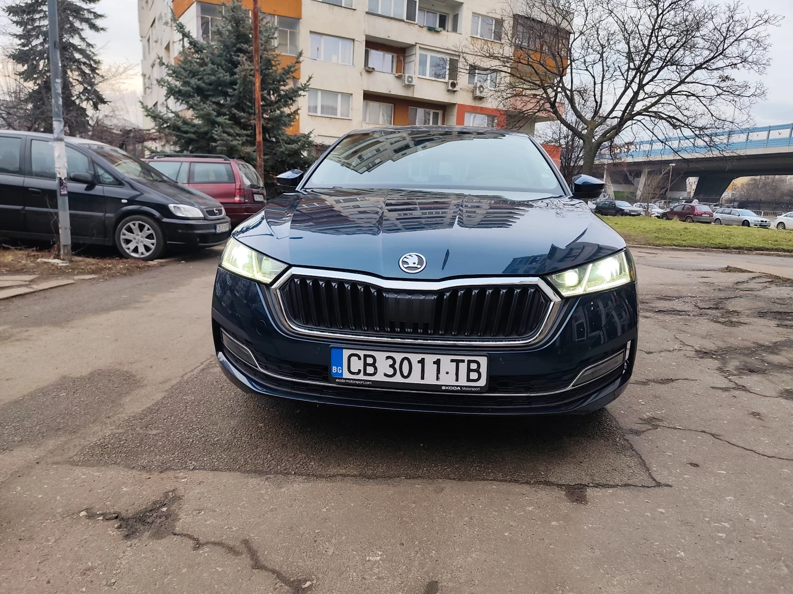 Skoda Octavia Matrix LED, DSG, Keyless  - изображение 2