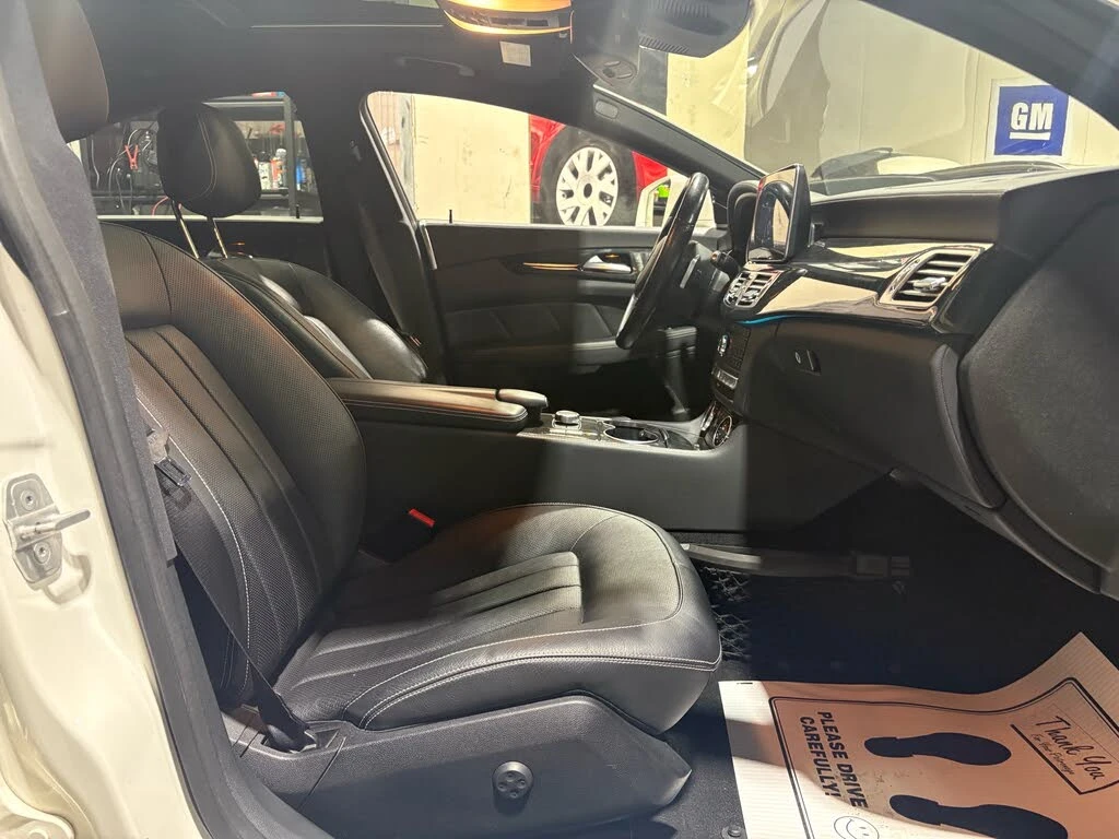 Mercedes-Benz CLS 550 4MATIC, снимка 8 - Автомобили и джипове - 53967927