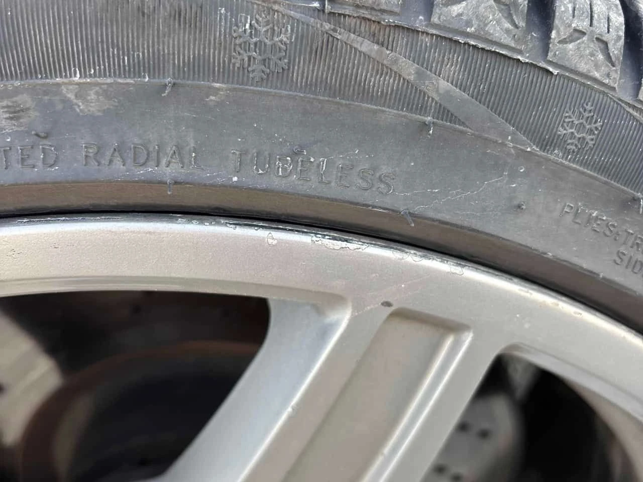 Mercedes-Benz C 250 CARFAX/АЛКАНТАРА/ПАНОРАМА/ПОДГРЕВ/ПАМЕТ, снимка 14 - Автомобили и джипове - 53978039