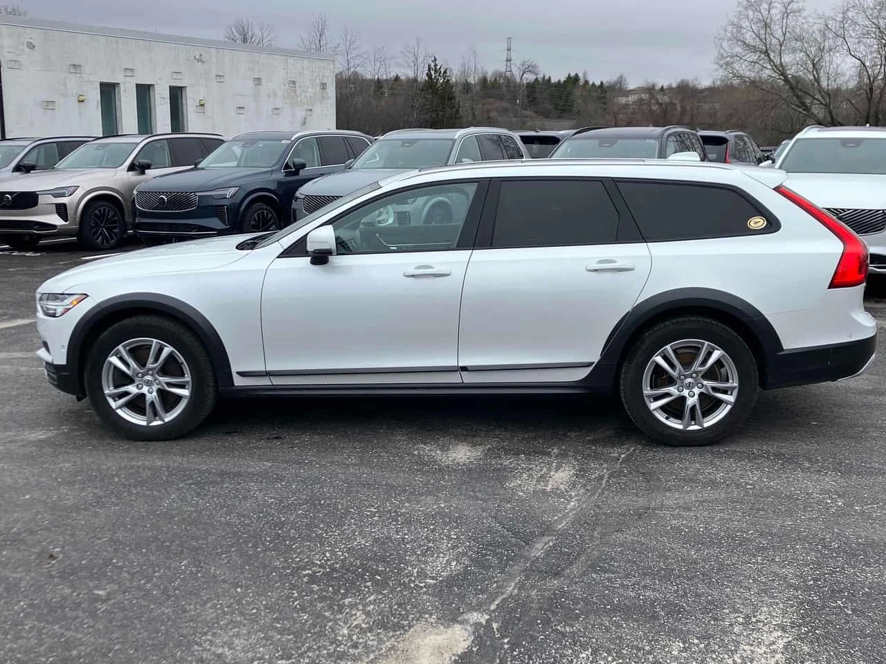 Volvo V90 Cross Country * T5 AWD * CARFAX * ЦЕНА ДО БГ, снимка 4 - Автомобили и джипове - 54218391