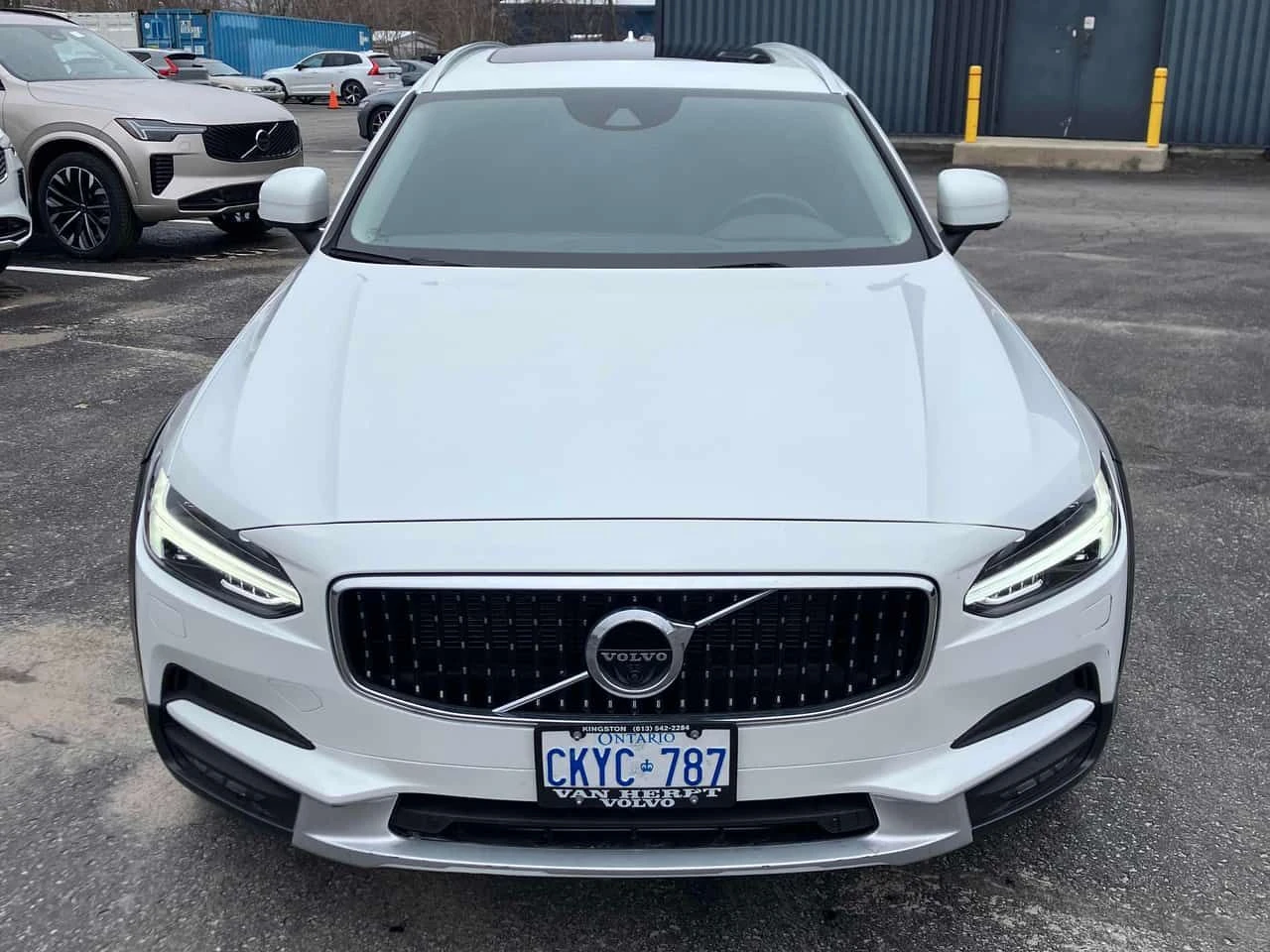 Volvo V90 Cross Country * T5 AWD * CARFAX * ЦЕНА ДО БГ, снимка 2 - Автомобили и джипове - 54218391