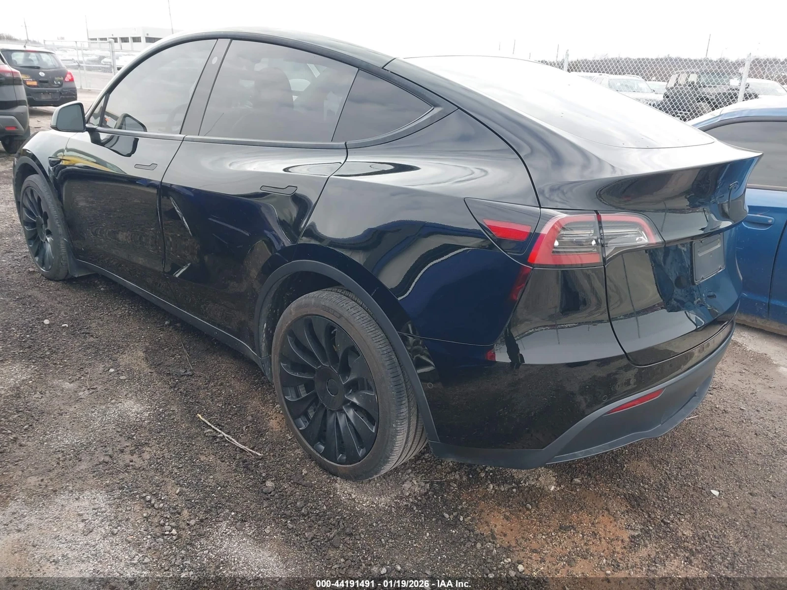 Tesla Model Y Long Range Dual Motor All-wheel Drive, снимка 6 - Автомобили и джипове - 54572750
