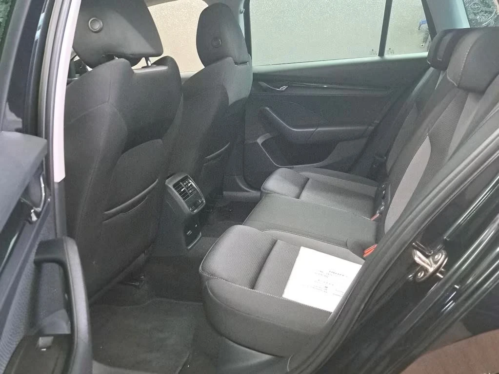 Skoda Octavia 2.0 TDI/150 PS/MATRIX/PDC/ACC, снимка 6 - Автомобили и джипове - 54710076