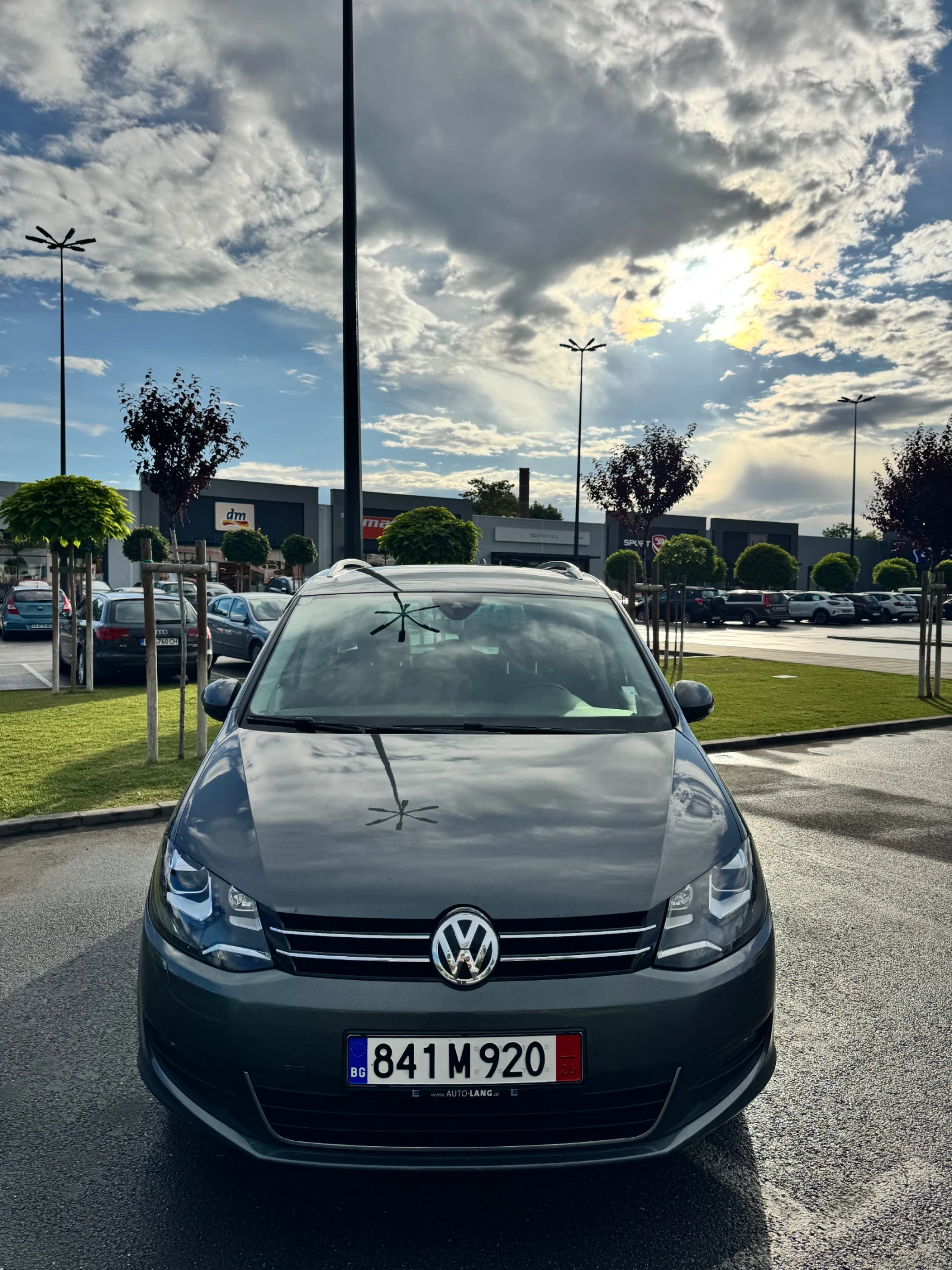 VW Sharan 2.0TDI#DSG#D?STRON?K#NAV?#LED#KEYLES!!!