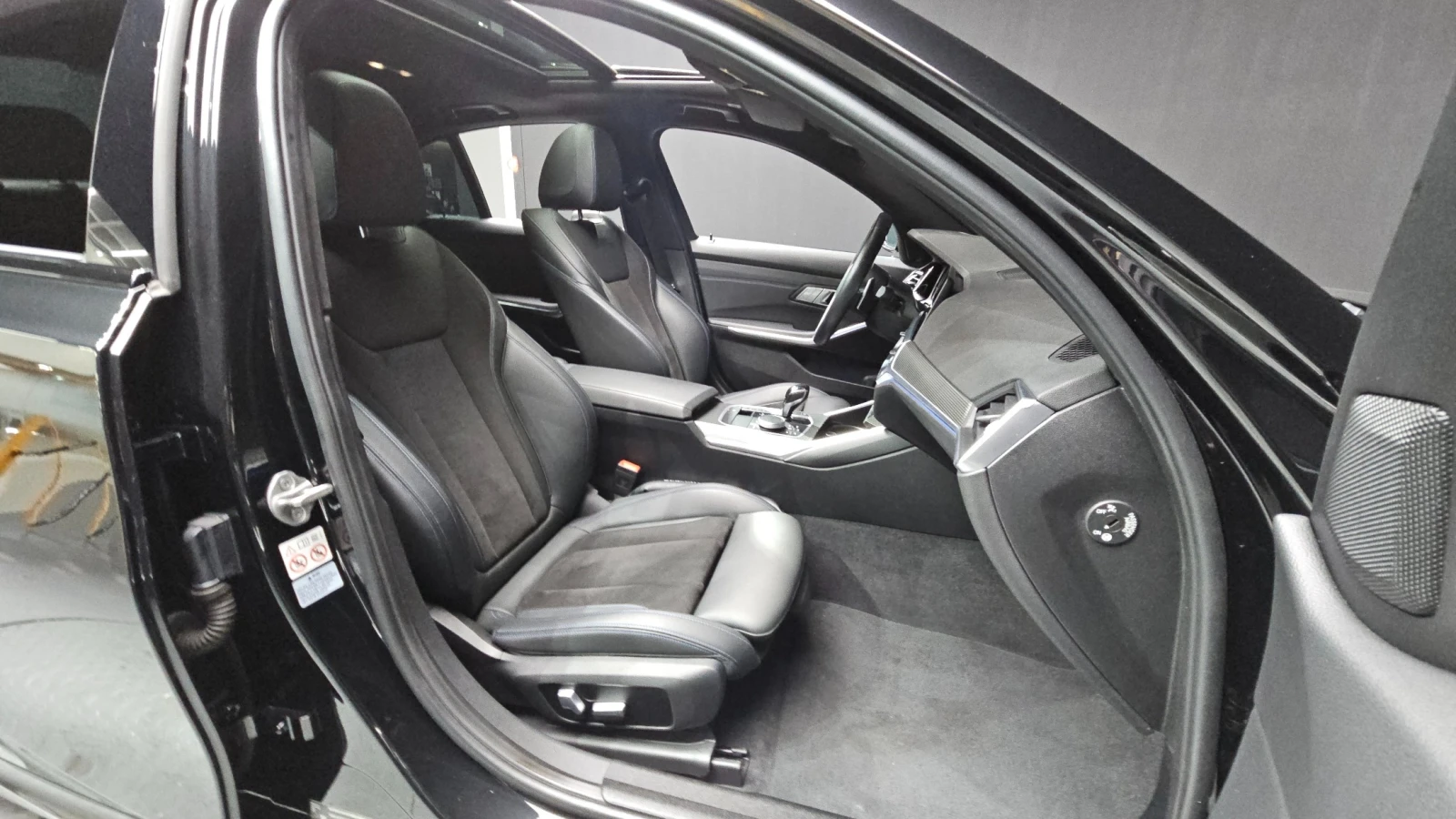 BMW 330 * M sport* Navi* keyless* , снимка 10 - Автомобили и джипове - 55061644
