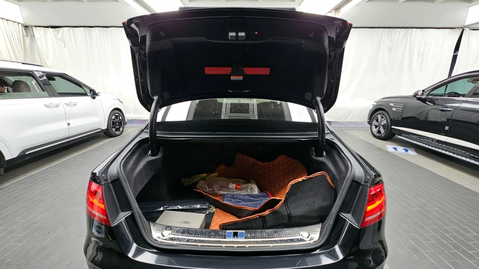 Audi A8 3.0* TDI* Quattro* Navi* Camera, снимка 9 - Автомобили и джипове - 55262724