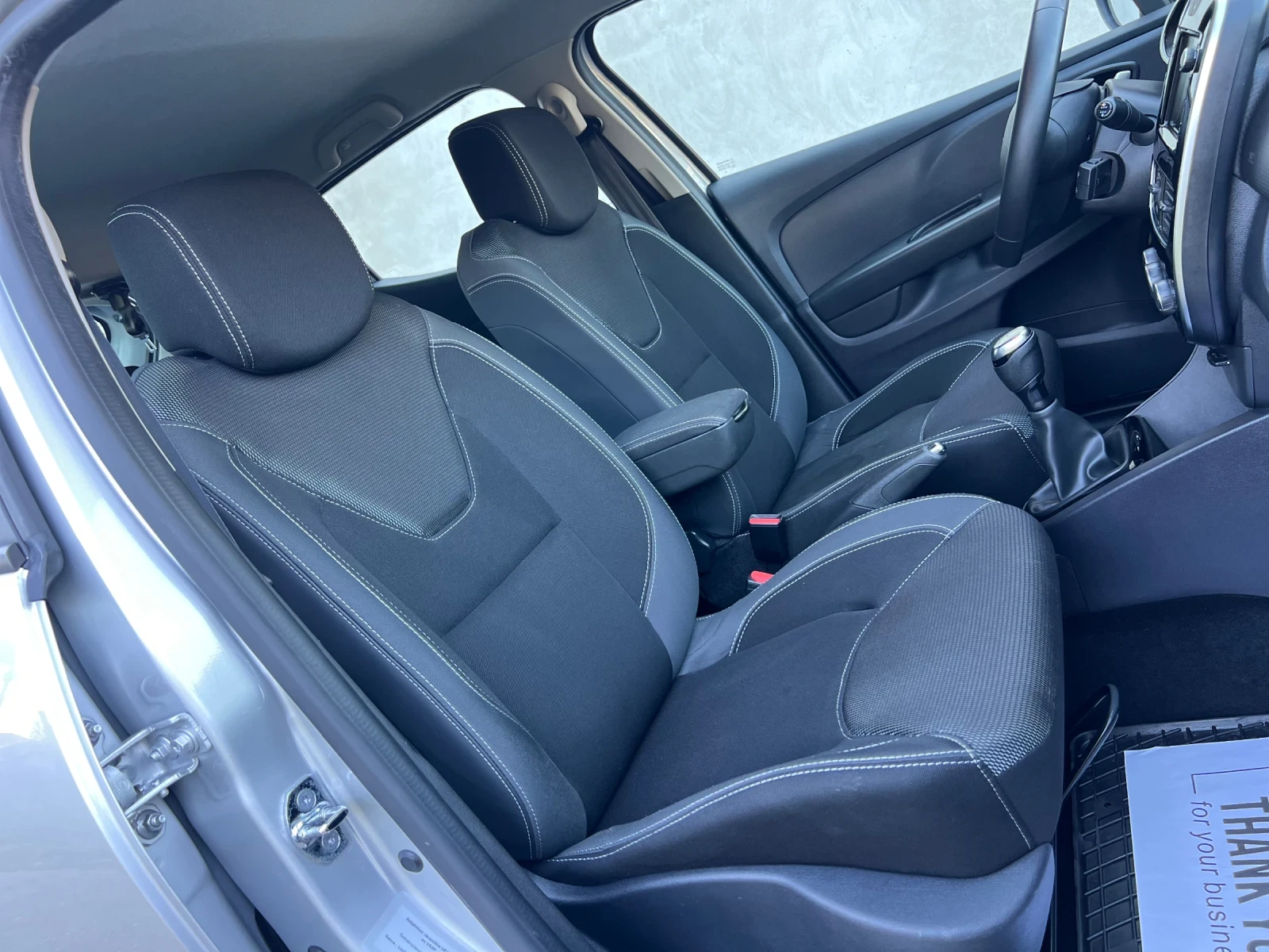 Renault Clio 1.5 TDCI NAVI, снимка 9 - Автомобили и джипове - 55467511