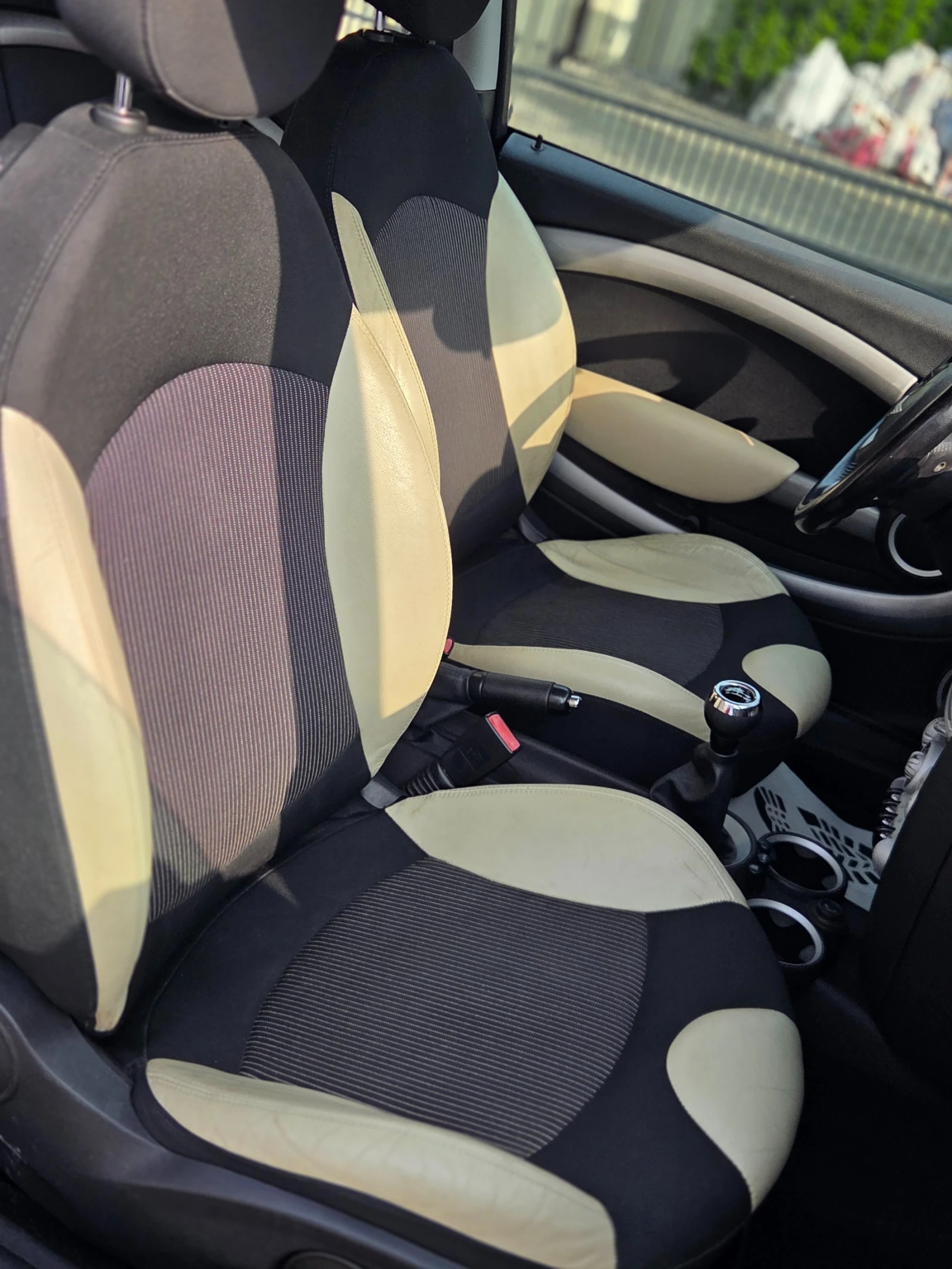 Mini Clubman 1.6TD Bixenon , снимка 13 - Автомобили и джипове - 55660792