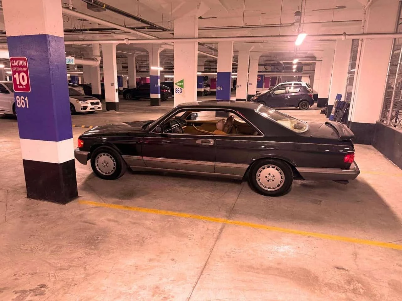Mercedes-Benz 560 * 560SEC * АВТОКРЕДИТ БЕЗ ПЪРВОНАЧАЛНА* , снимка 2 - Автомобили и джипове - 55768417