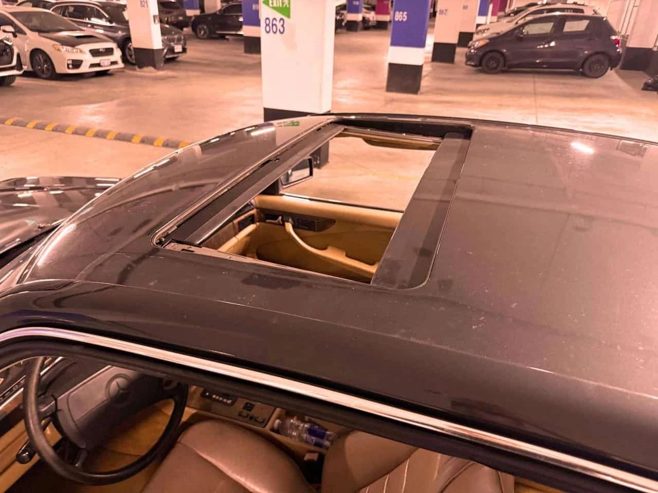 Mercedes-Benz 560 * 560SEC * АВТОКРЕДИТ БЕЗ ПЪРВОНАЧАЛНА* , снимка 16 - Автомобили и джипове - 55768417