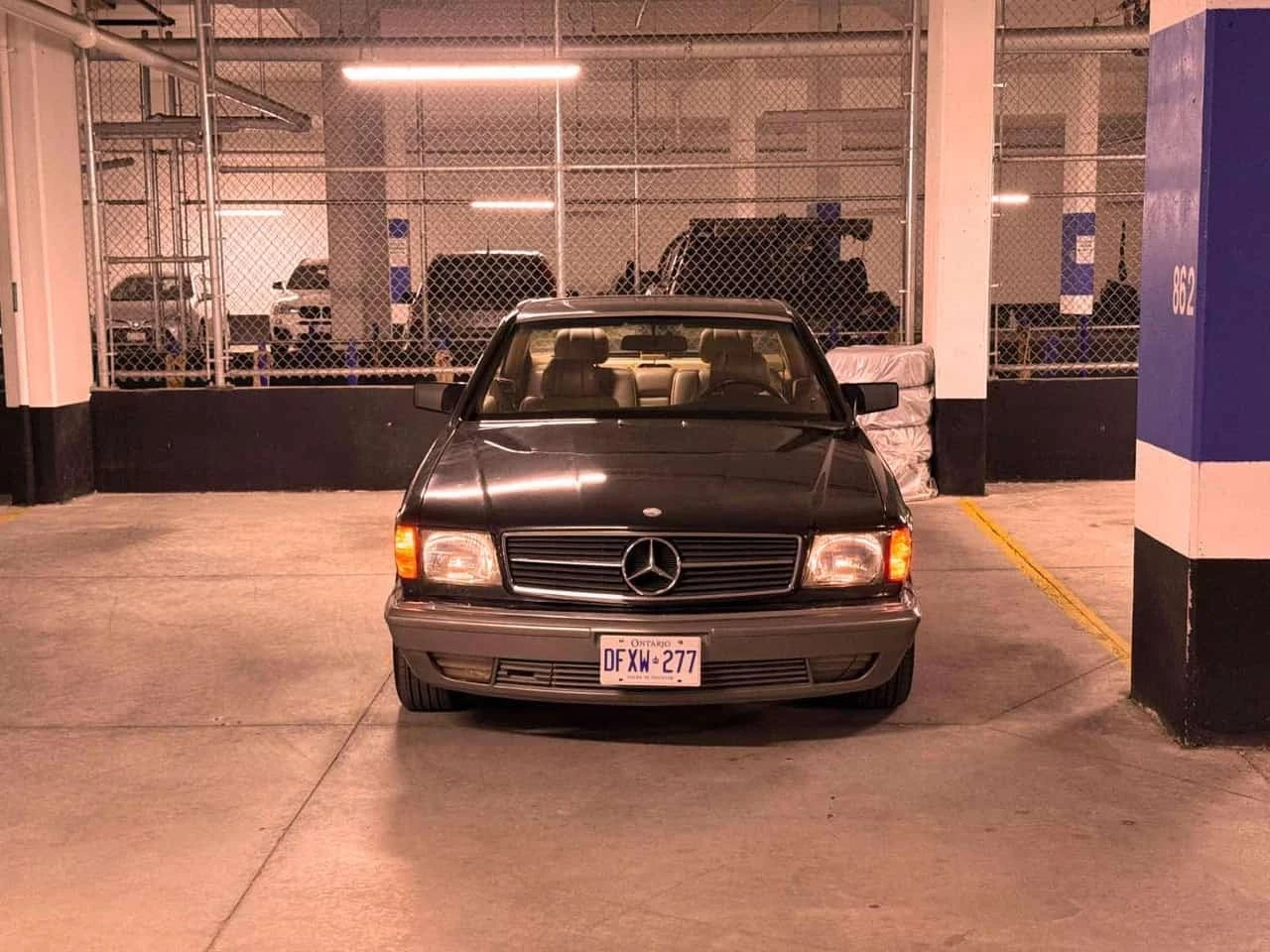 Mercedes-Benz 560 * 560SEC * АВТОКРЕДИТ БЕЗ ПЪРВОНАЧАЛНА* , снимка 6 - Автомобили и джипове - 55768417