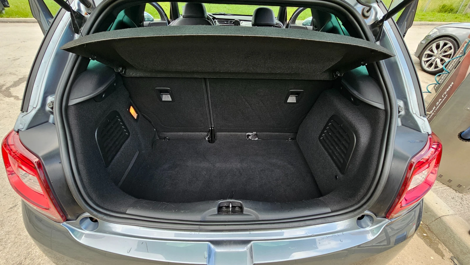 Citroen DS3 1.6 THP, 156 к.с., Швейцария, снимка 11 - Автомобили и джипове - 55817719
