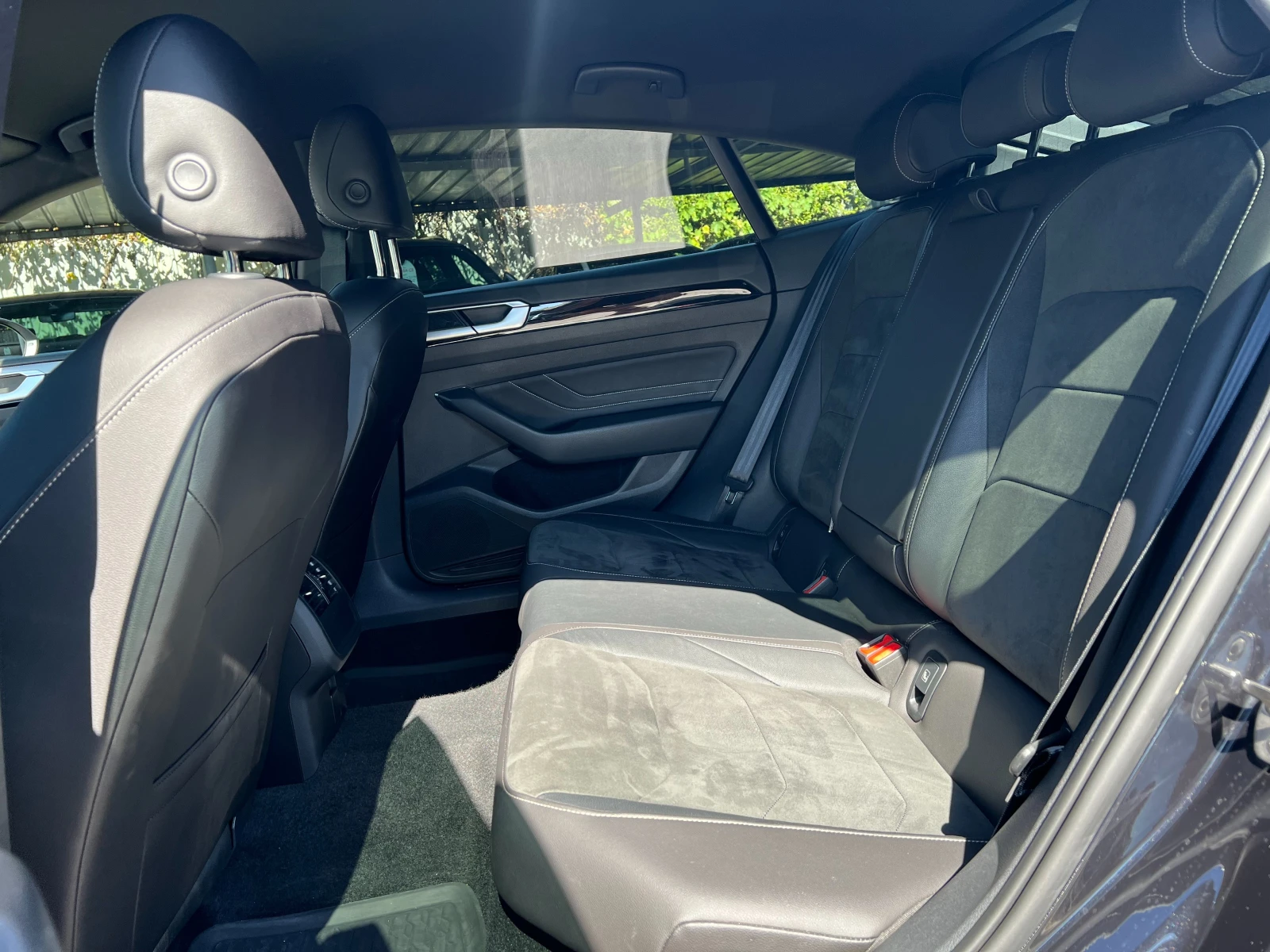 VW Arteon 2.0TSI 7DSG R-Line , снимка 16 - Автомобили и джипове - 56002043