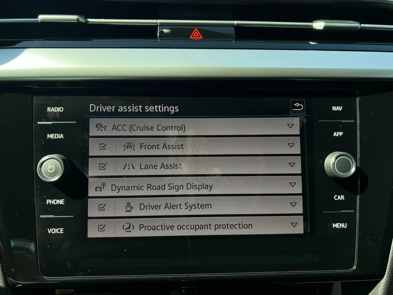 VW Arteon 2.0TSI 7DSG R-Line , снимка 14 - Автомобили и джипове - 56002043