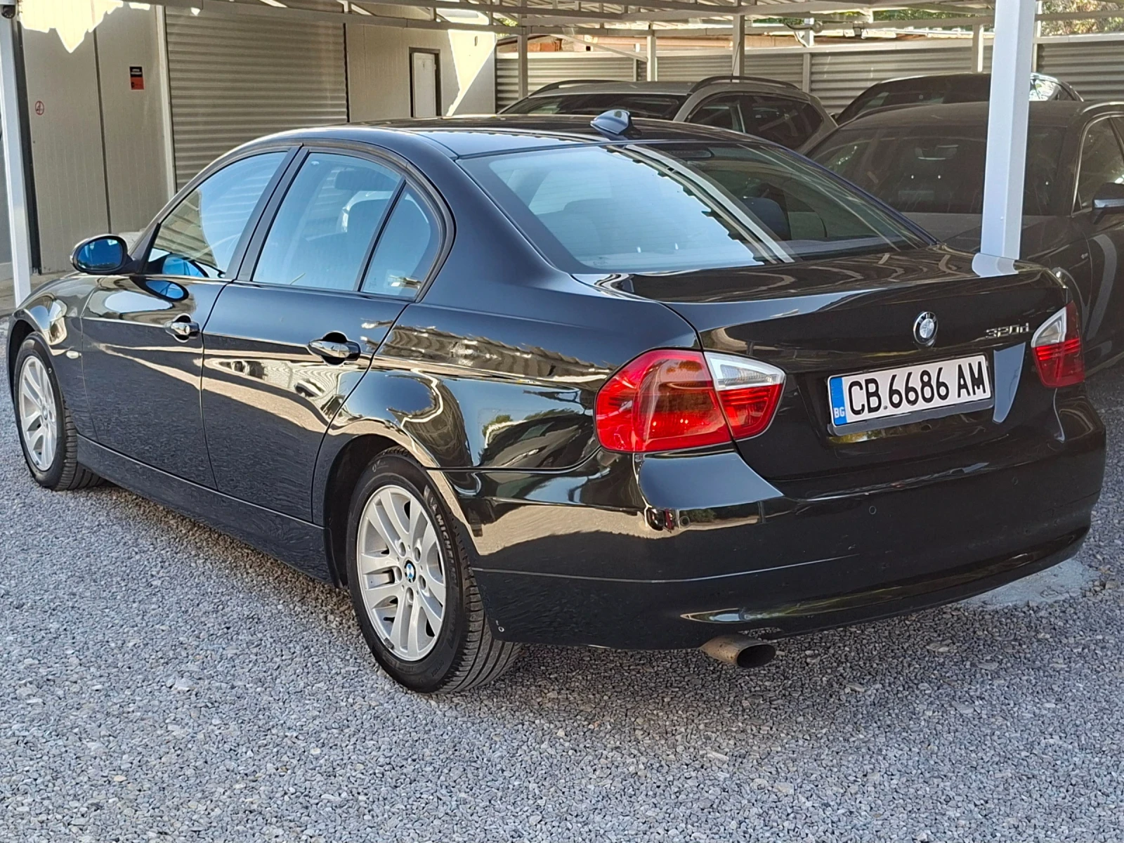 BMW 320 Автомат/Нави, снимка 5 - Автомобили и джипове - 56315802
