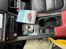 Jaguar F-PACE * S * 2 КЛЮЧА* PANO* KEYLESS* ПОДГРЕВ* , снимка 13