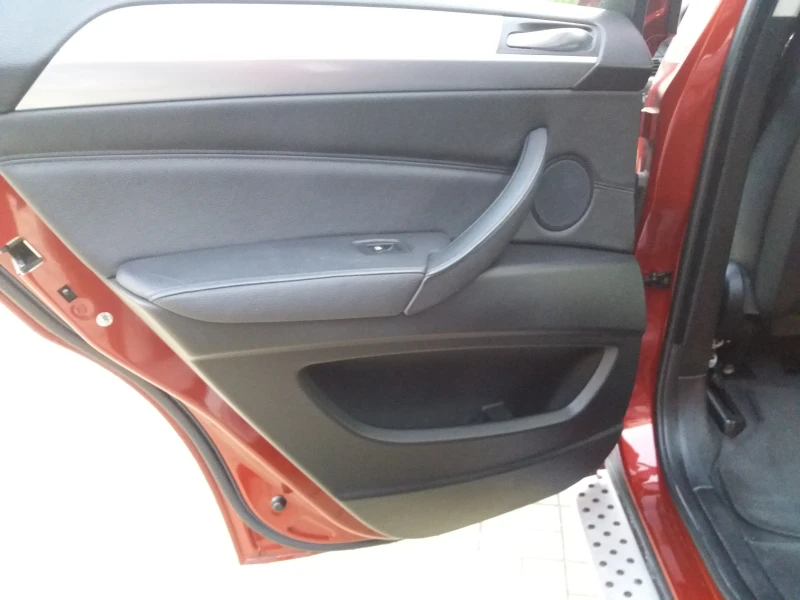 BMW X6, снимка 6 - Автомобили и джипове - 52300073