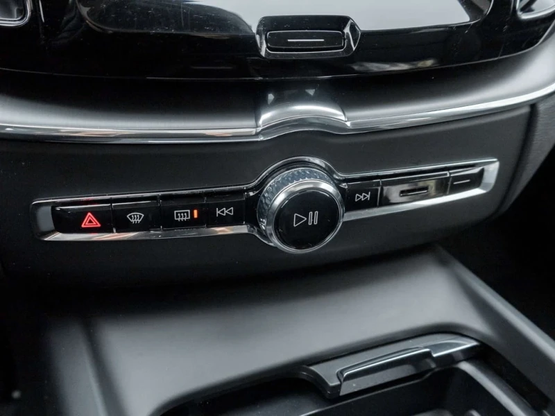 Volvo XC60 * Core * CARFAX * БЕЗ ПЪРВОНАЧАЛНА ВНОСКА, снимка 16 - Автомобили и джипове - 53163522