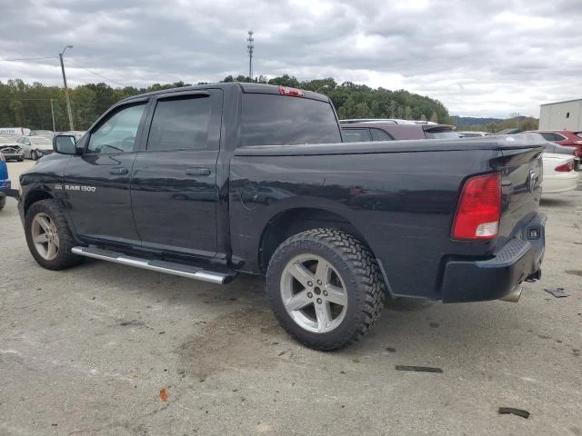 Dodge RAM 1500 ST 5.7 HEMI V8, снимка 2 - Автомобили и джипове - 47623226