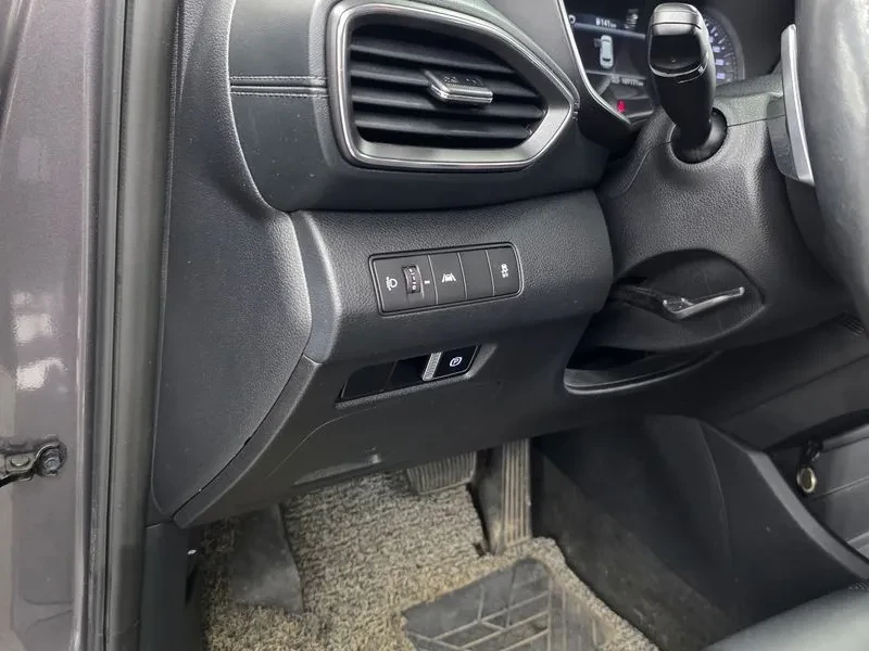 Hyundai Santa fe Diesel 2.2 2Wd Premium, снимка 17 - Автомобили и джипове - 56130332