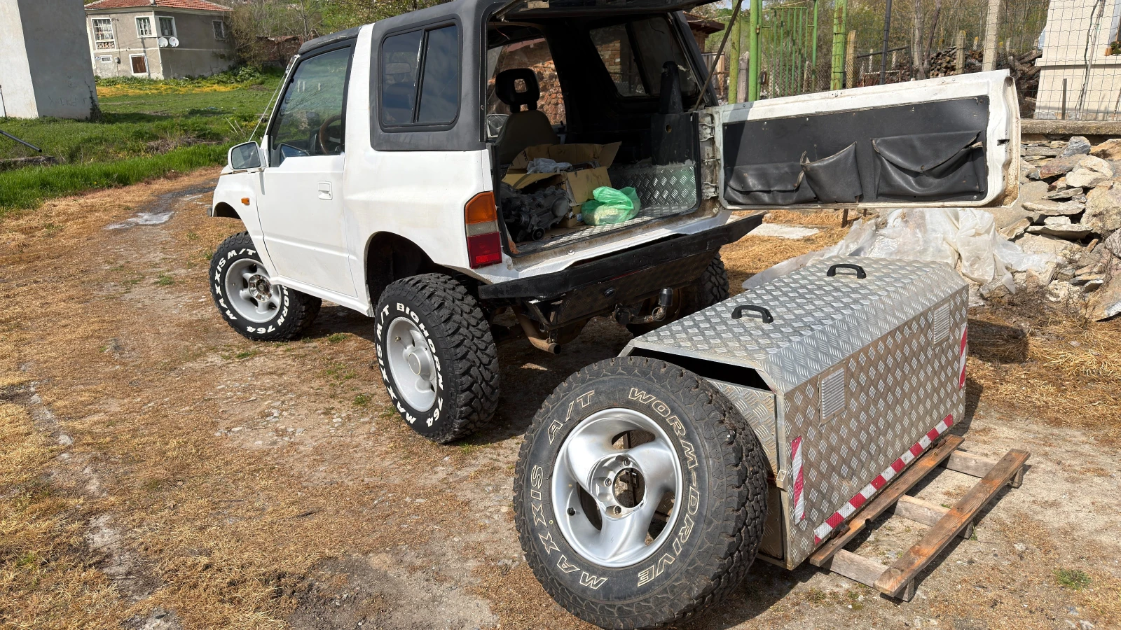 Suzuki Vitara, снимка 13 - Автомобили и джипове - 53951128