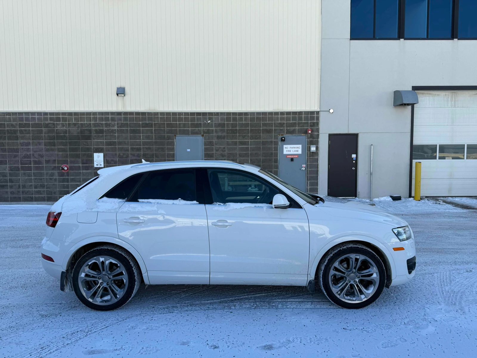 Audi Q3 QUATTRO* TECHNIK* KEYLESS* АвтоКредит(ЦЕНА ДО БГ) - изображение 7