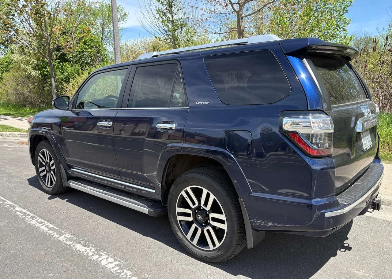 Toyota 4runner | DISTRONIC | CARFAX | ПОДГРЕВ | АВТОКРЕДИТ | , снимка 2 - Автомобили и джипове - 54652346