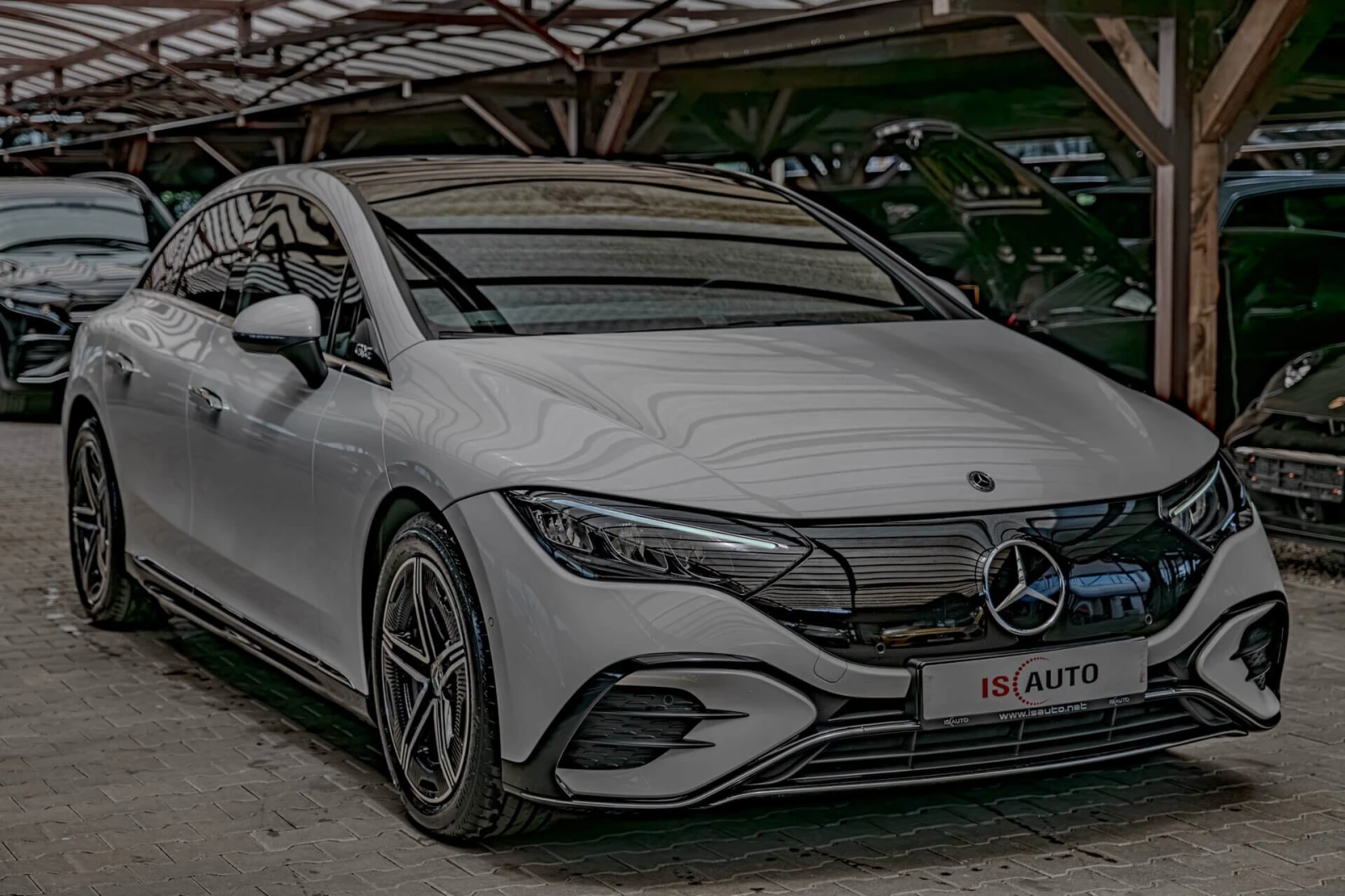 Mercedes-Benz EQE 350/4Matic/AMG Line/Панорама/Мемори/Камера/Exclusi, снимка 2 - Автомобили и джипове - 54840604