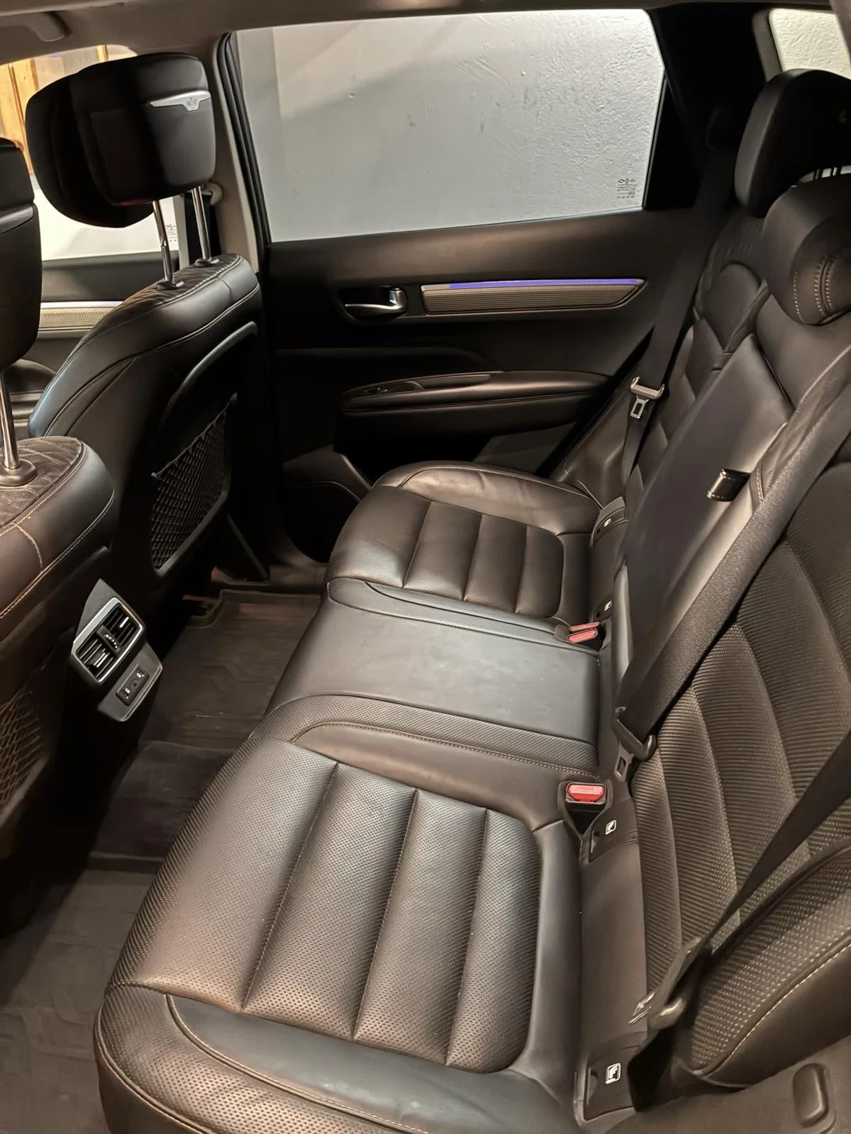 Renault Koleos 2.0, снимка 14 - Автомобили и джипове - 54998138