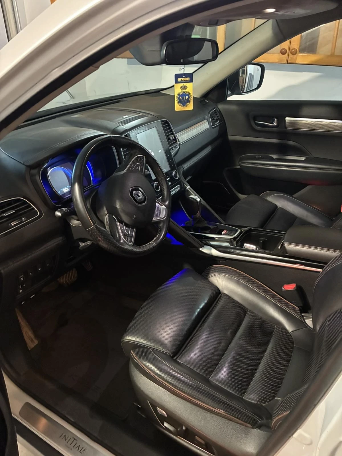 Renault Koleos 2.0, снимка 13 - Автомобили и джипове - 54998138