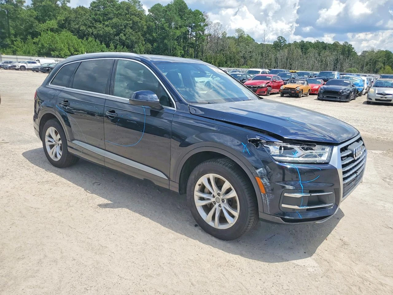 Audi Q7 2.0l Premium, снимка 4 - Автомобили и джипове - 55812854