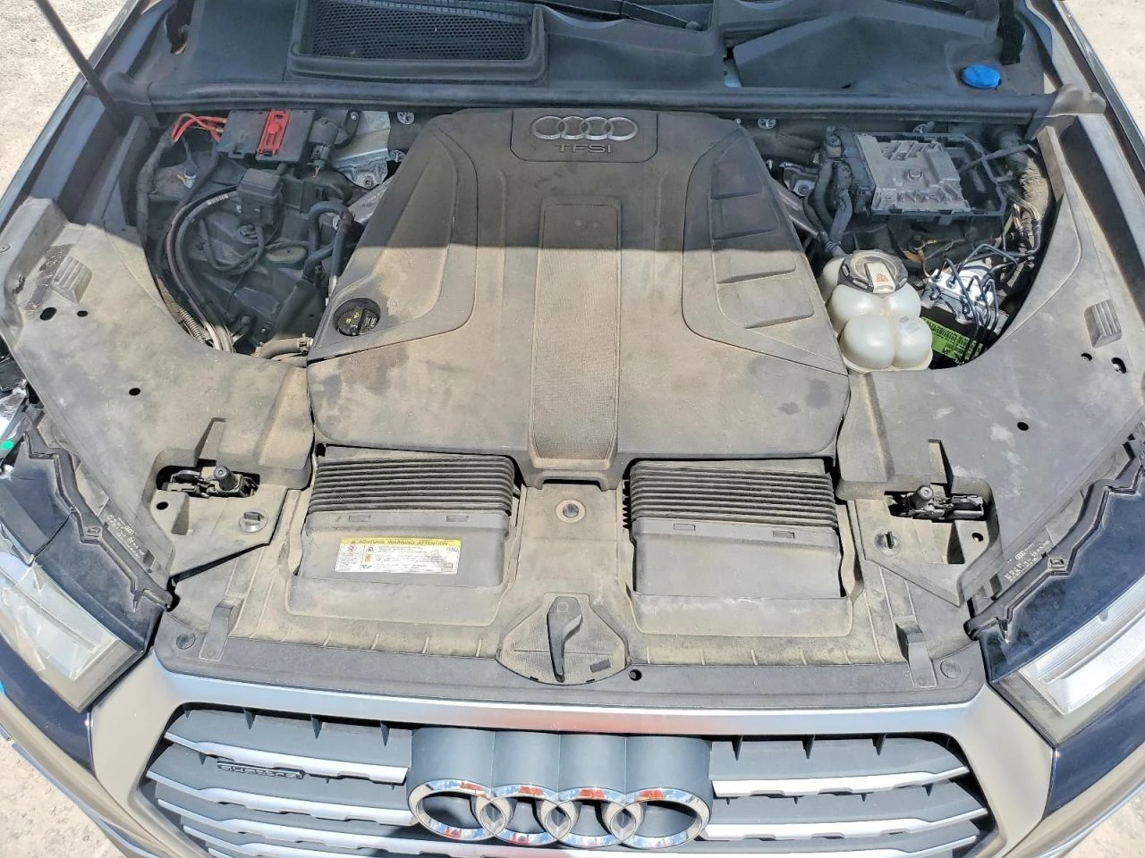 Audi Q7 2.0l Premium, снимка 12 - Автомобили и джипове - 55812854