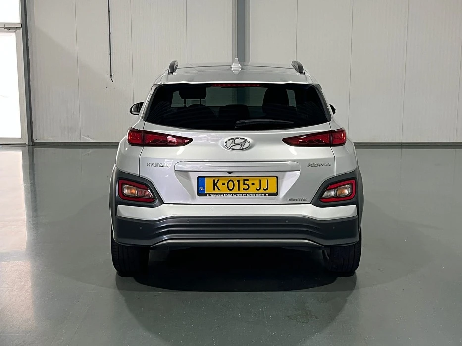 Hyundai Kona EV 64KW/h 204 k.с. SOH-93% ТЕРМО ПОМПА, снимка 6 - Автомобили и джипове - 56303832