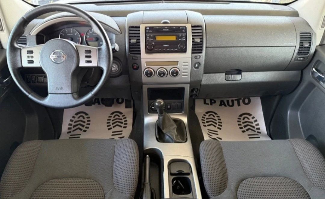 Nissan Pathfinder 2.5 TDI , снимка 6 - Автомобили и джипове - 56466092